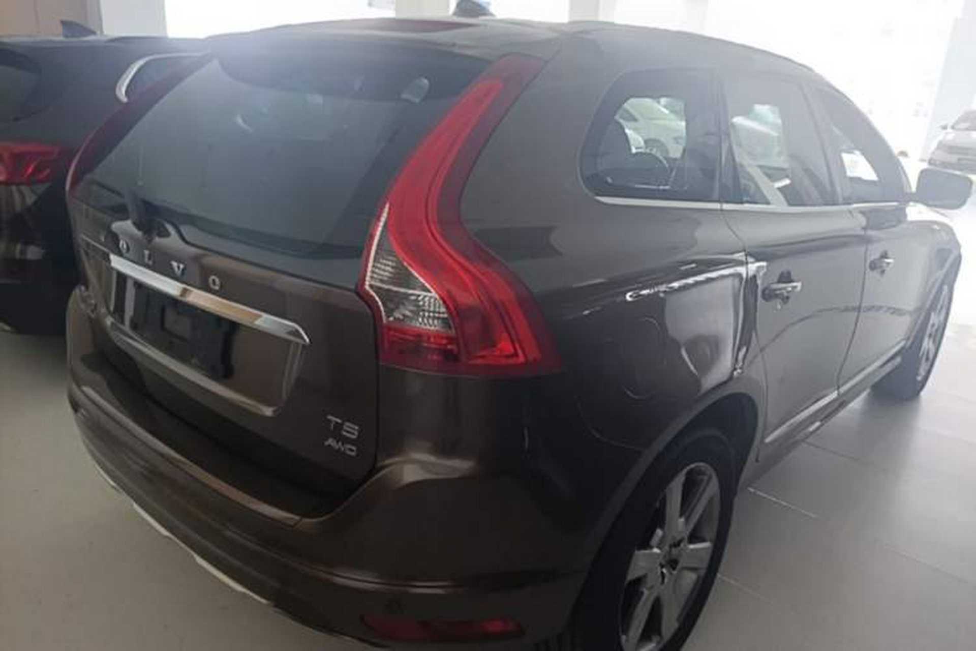 Used Volvo XC60 2015 T5 AWD Smart Drive Edition Rear Right 45 Deg
