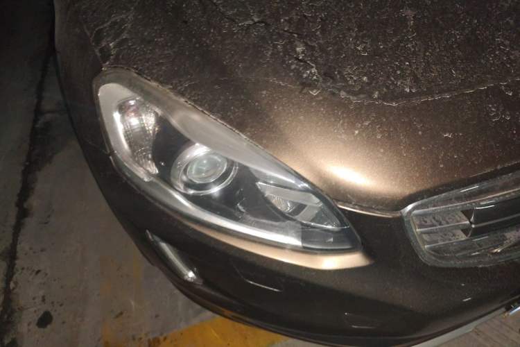 Used Volvo XC60 2015 T5 AWD Smart Drive Edition Right Front Headlight