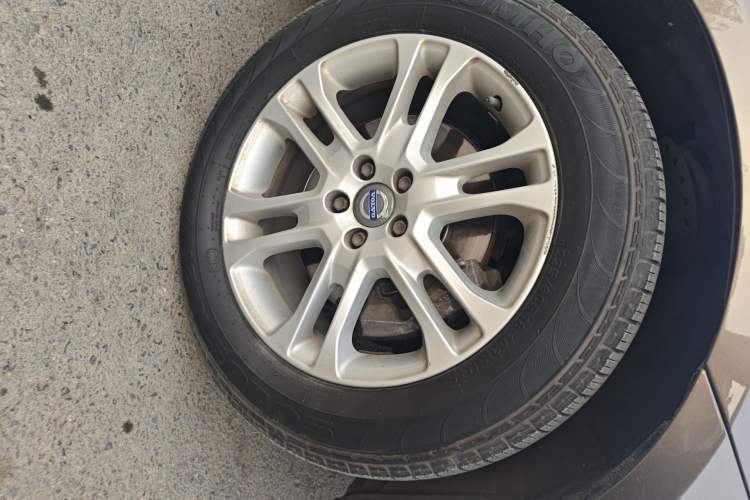 Used Volvo XC60 2015 T5 Smart Upgrade Model Right Front Wheel Hub