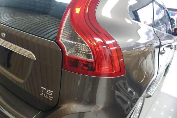 Used Volvo XC60 2015 T5 Smart Upgrade Model Right Rear Taillight