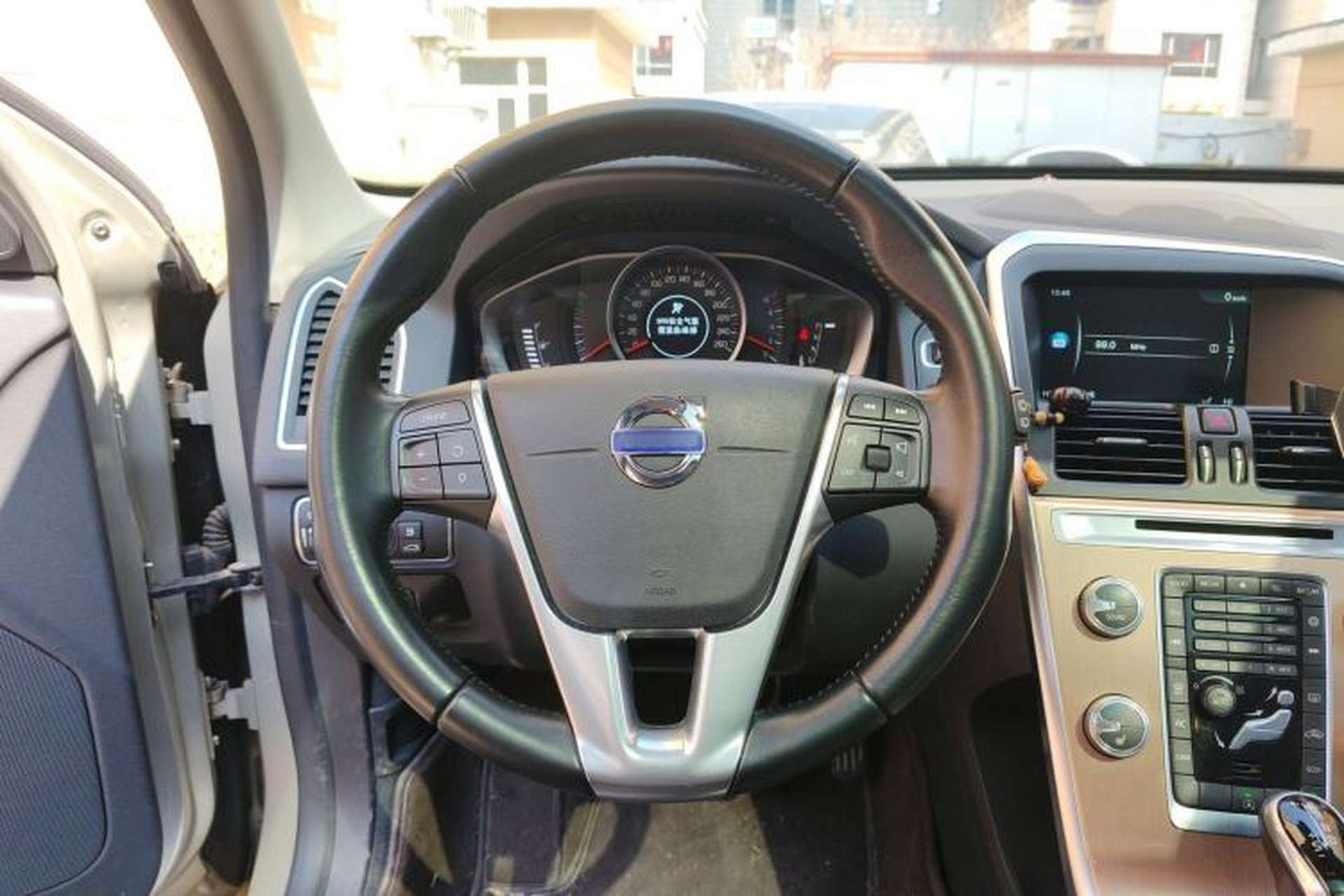 Used Volvo XC60 2015 T5 Smart Upgrade Model Steering Wheel