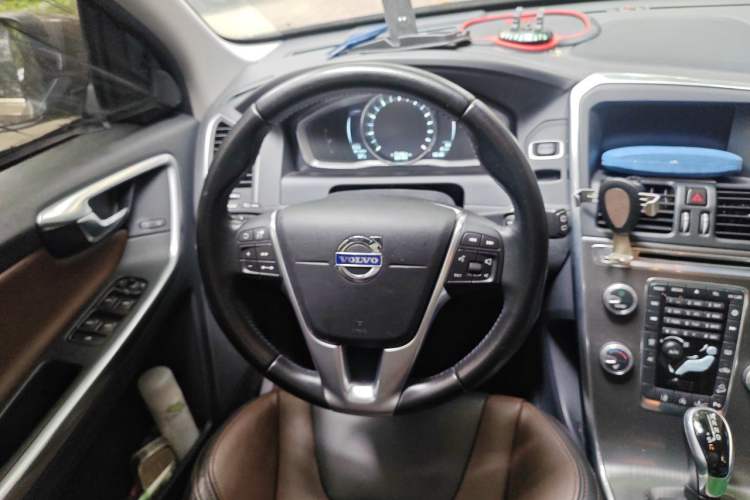 Used Volvo XC60 2015 T5 AWD Zhiyuan Edition Steering Wheel