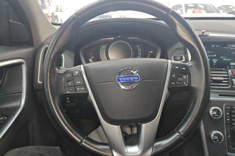 Used Volvo XC60 2015 T5 AWD Zhiyuan Edition Steering Wheel