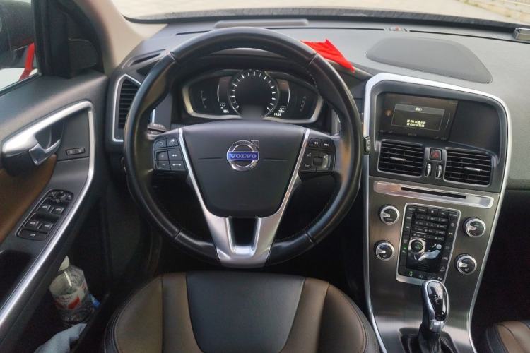Used Volvo XC60 2015 T5 AWD Zhiyuan Edition Steering Wheel