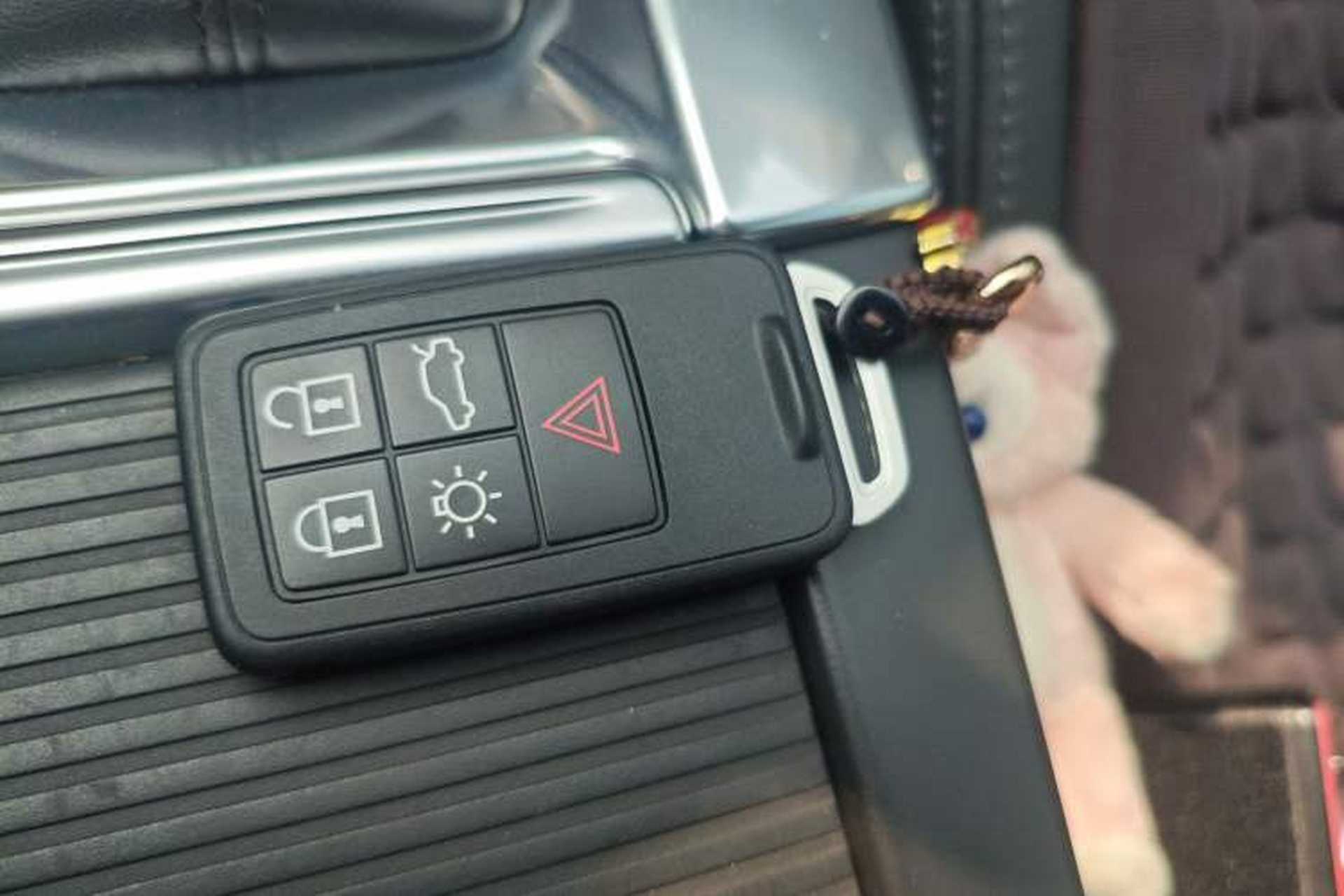 Used Volvo XC60 2015 T5 Smart Upgrade Model Vehicle Key