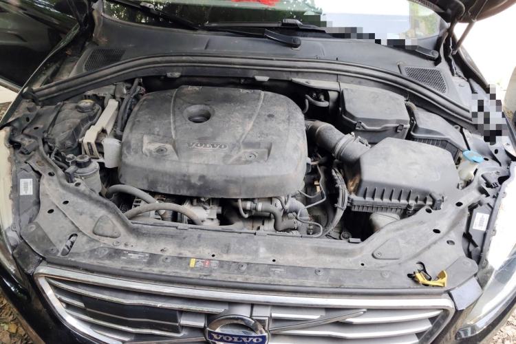 Used Volvo XC60 2016 T5 Smart Version Engine Bay