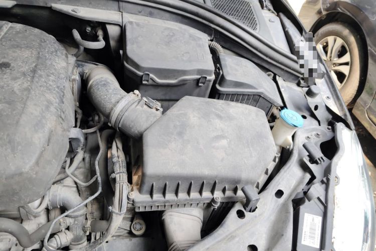 Used Volvo XC60 2016 T5 Smart Version Engine Bay Left