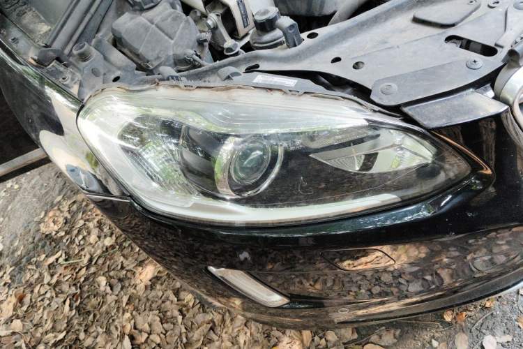 Used Volvo XC60 2016 T5 Smart Version Right Front Headlight