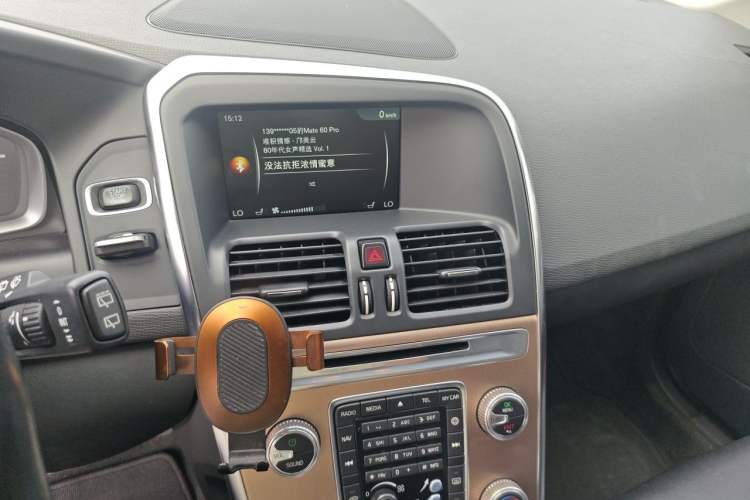 Used Volvo XC60 2016 T5 Smart Upgrade Model Audio And AC Panel
