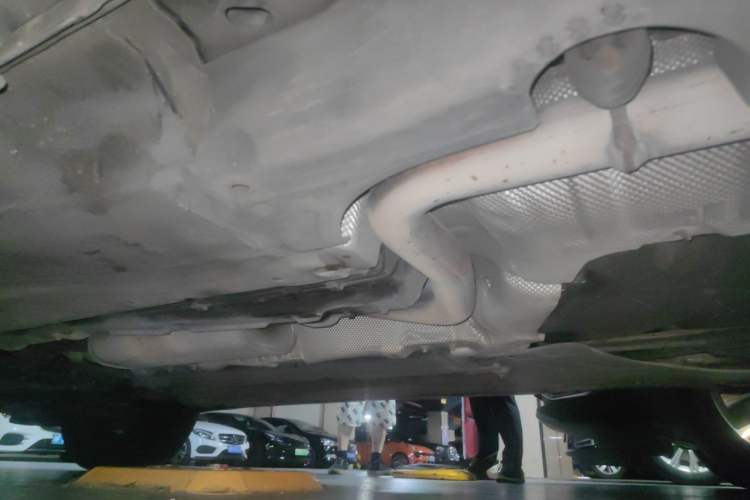 Used Volvo XC60 2016 T5 Smart Version Chassis Rear Left