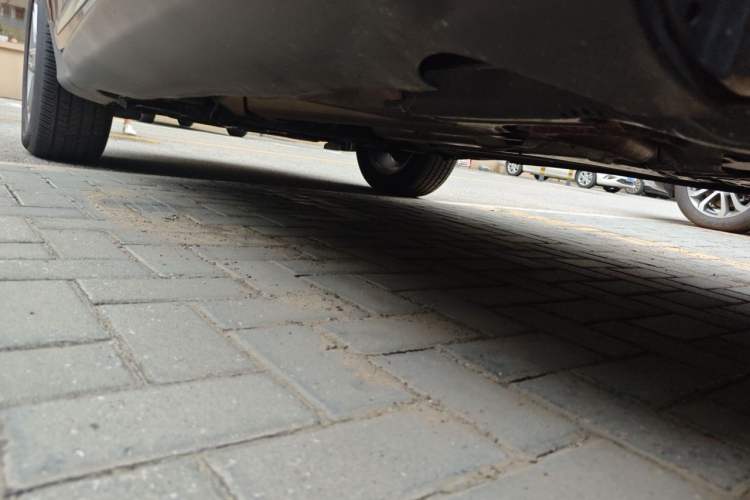 Used Volvo XC60 2016 T5 Smart Version Chassis Rear Left