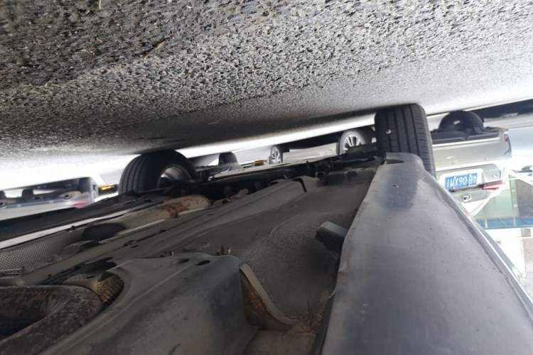 Used Volvo XC60 2016 T5 Smart Version Chassis Rear Left