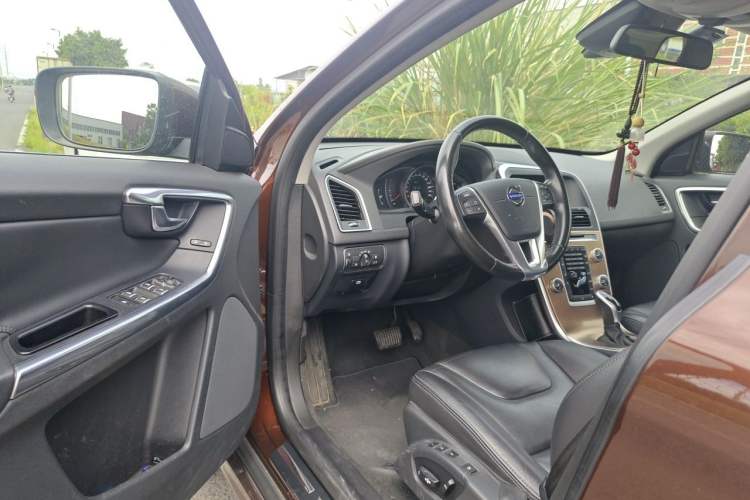 Used Volvo XC60 2016 T5 Smart Upgrade Model Driver Seat
