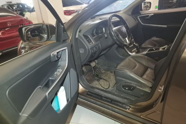 Used Volvo XC60 2016 T5 Smart Version Driver Seat