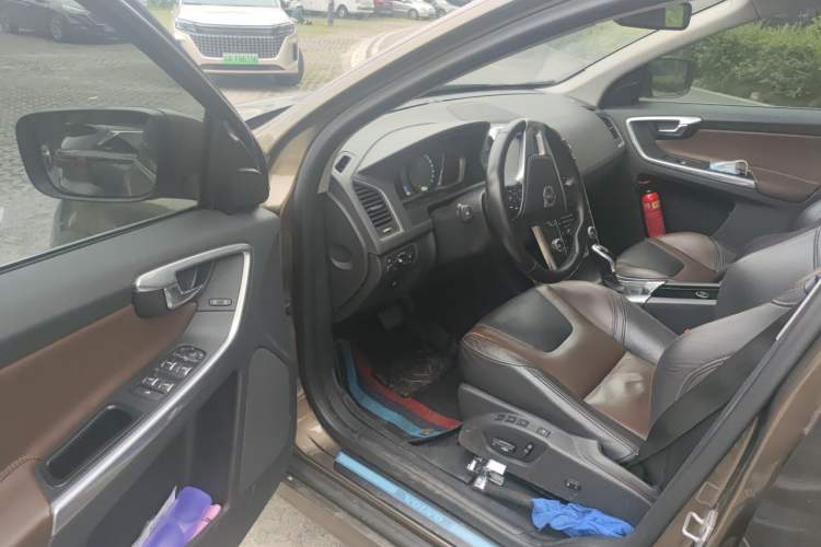Used Volvo XC60 2016 T5 Smart Version Driver Seat