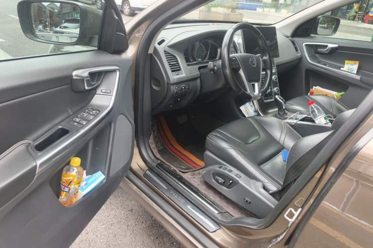 Used Volvo XC60 2016 T5 Smart Version Driver Seat