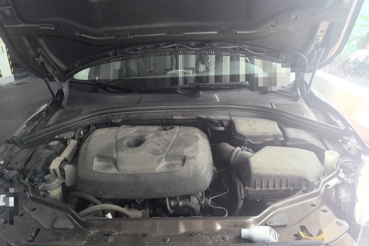 Used Volvo XC60 2016 T5 Smart Version Engine Bay