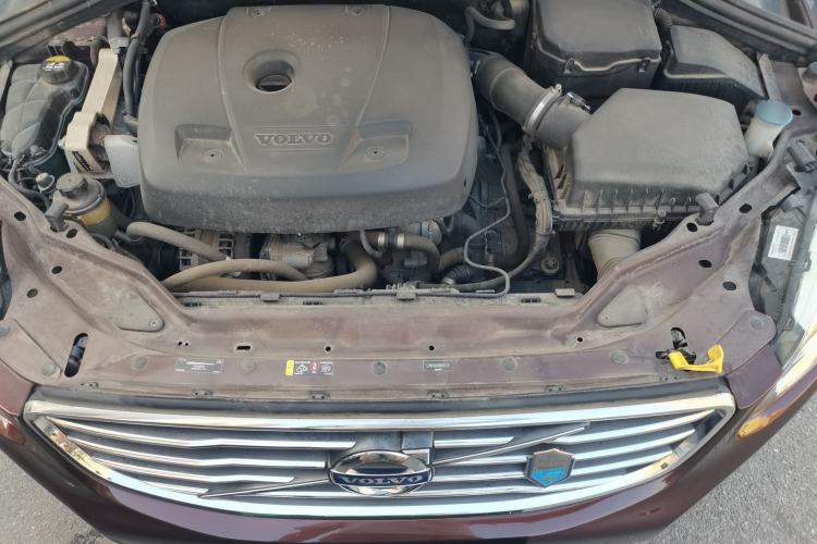Used Volvo XC60 2016 T5 Smart Upgrade Model Engine Bay