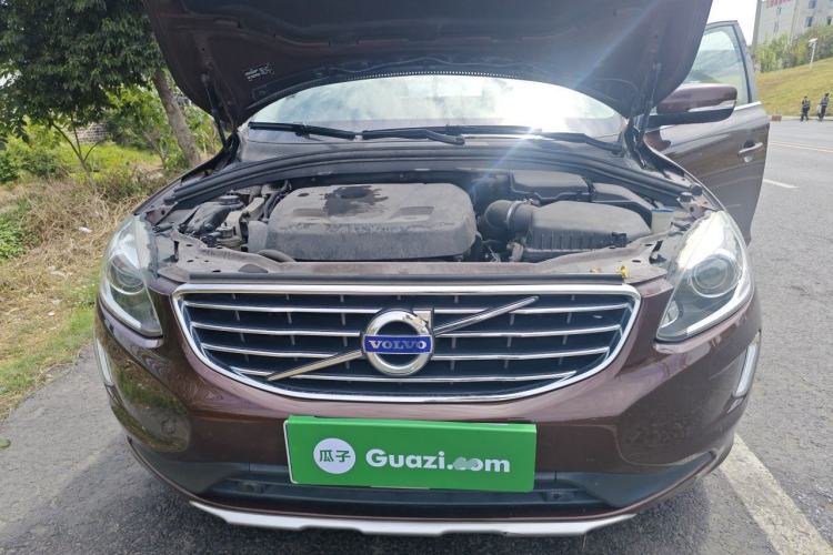 Used Volvo XC60 2016 T5 Smart Upgrade Model Engine Bay
