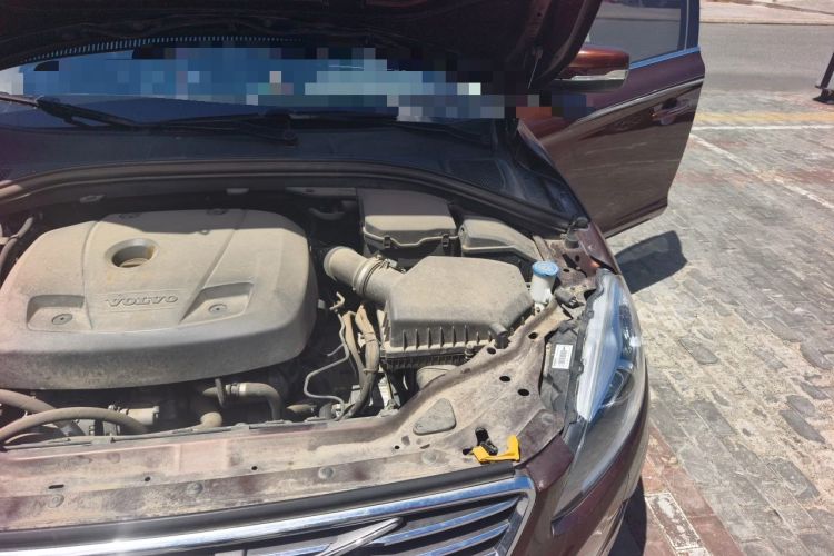 Used Volvo XC60 2016 T5 Smart Upgrade Model Engine Bay Left