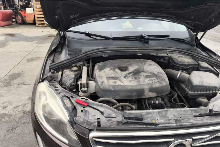 Used Volvo XC60 2016 T5 Smart Drive Edition Engine Bay Right