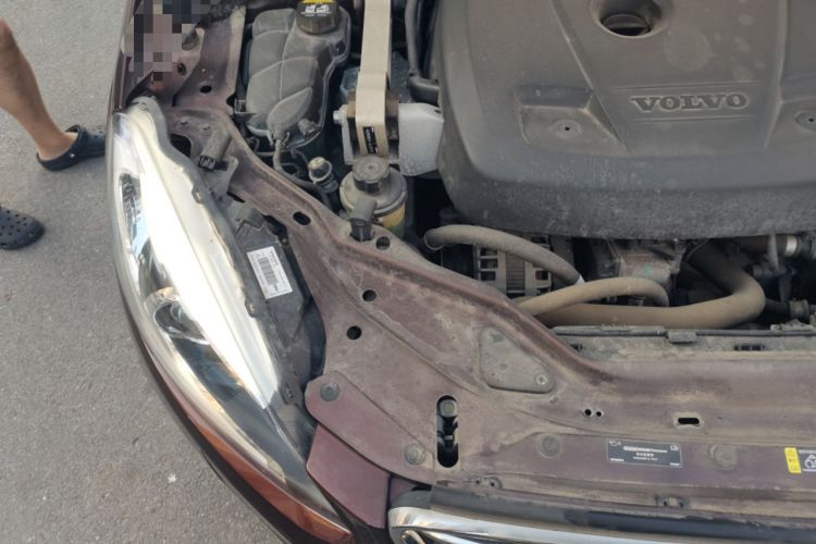 Used Volvo XC60 2016 T5 Smart Upgrade Model Engine Bay Right