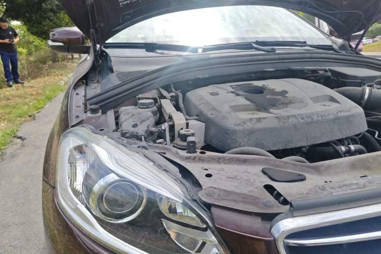 Used Volvo XC60 2016 T5 Smart Upgrade Model Engine Bay Right
