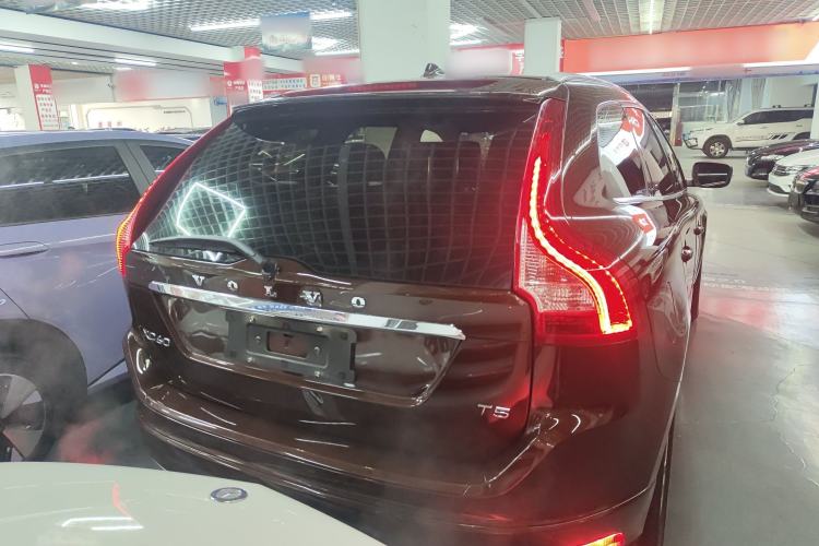 Used Volvo XC60 2016 T5 Smart Upgrade Model Exterior 4