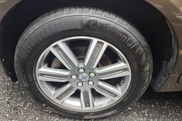 Used Volvo XC60 2016 T5 Smart Version Exterior 5
