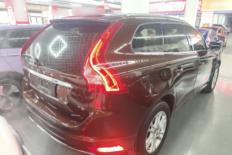 Used Volvo XC60 2016 T5 Smart Upgrade Model Exterior 5