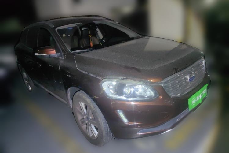 Used Volvo XC60 2016 T5 Smart Version Front Right 45 Deg