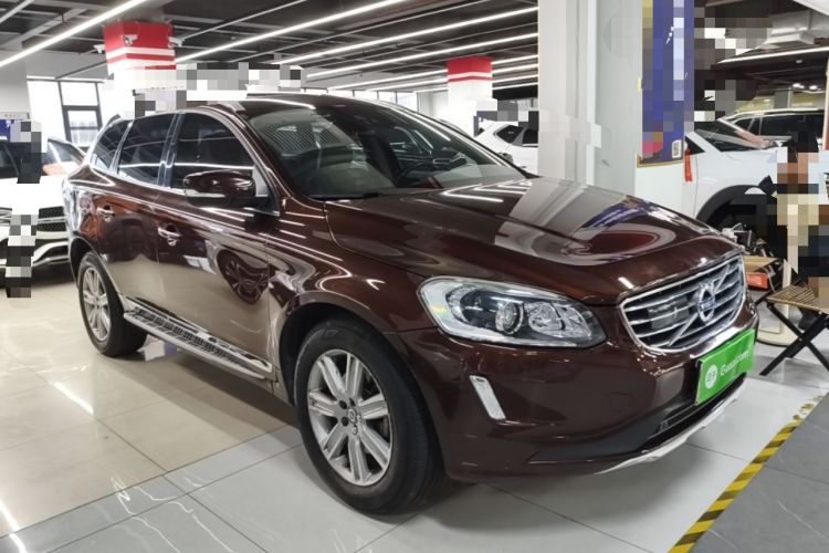 Used Volvo XC60 2016 T5 AWD Zhiyuan Edition Front Right 45 Deg