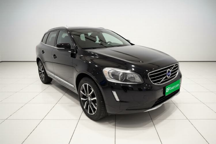 Used Volvo XC60 2016 T5 AWD Smart Drive Edition Front Right 45 Deg