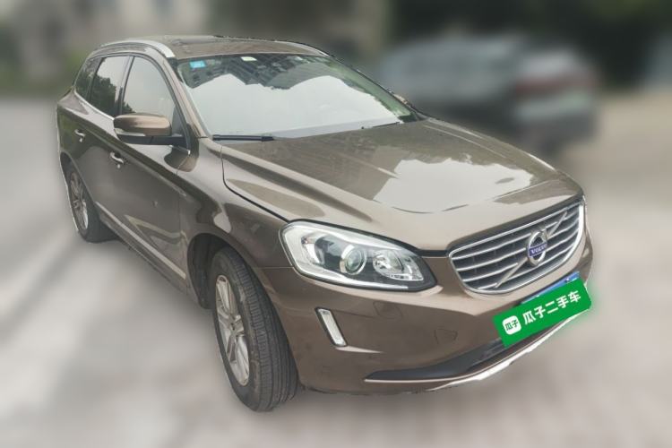 Used Volvo XC60 2016 T5 Smart Version Front Right 45 Deg