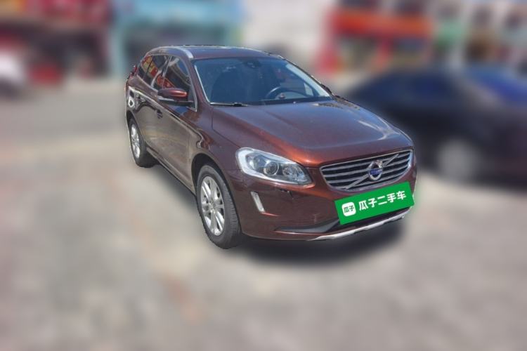 Used Volvo XC60 2016 T5 Smart Upgrade Model Front Right 45 Deg