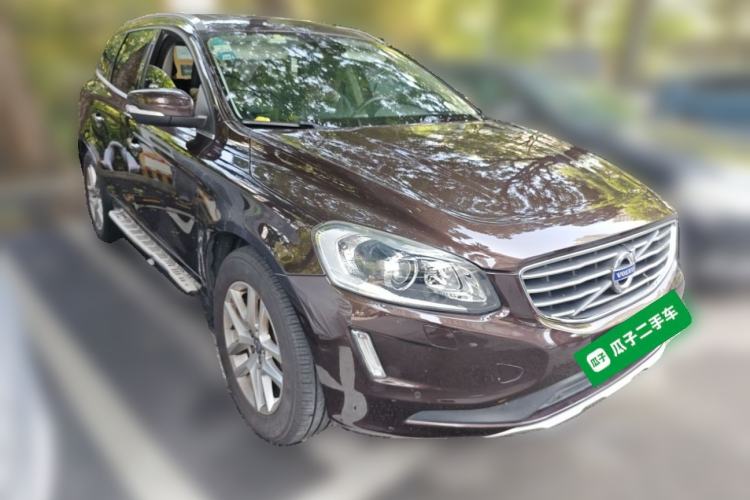 Used Volvo XC60 2016 T5 Smart Version Front Right 45 Deg