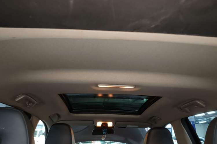 Used Volvo XC60 2016 T5 AWD Zhiyuan Edition Headliner