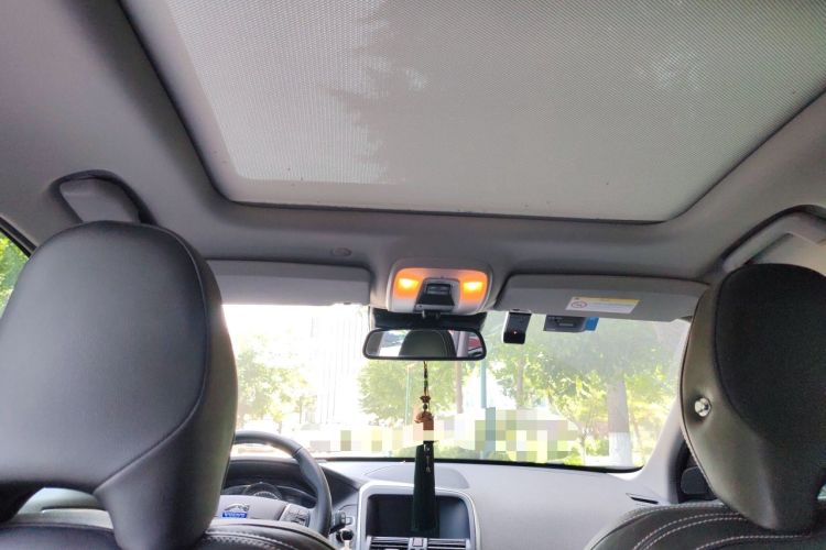 Used Volvo XC60 2016 T5 AWD Zhiyuan Edition Headliner