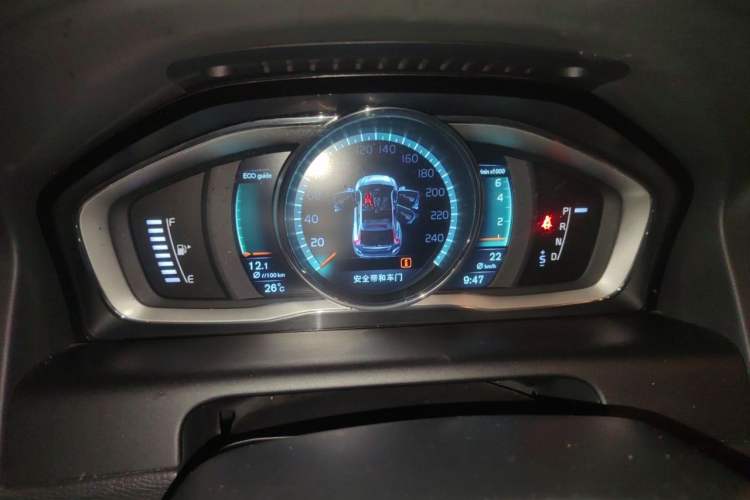Used Volvo XC60 2016 T5 Smart Version Instrument Cluster