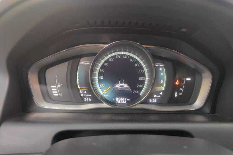 Used Volvo XC60 2016 T5 AWD Smart Drive Edition Instrument Cluster