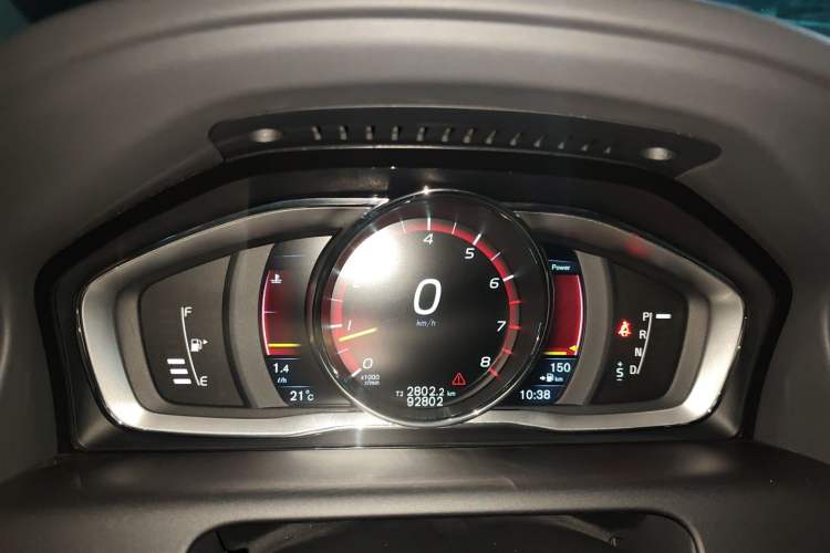Used Volvo XC60 2016 T5 AWD Zhiyuan Edition Instrument Cluster