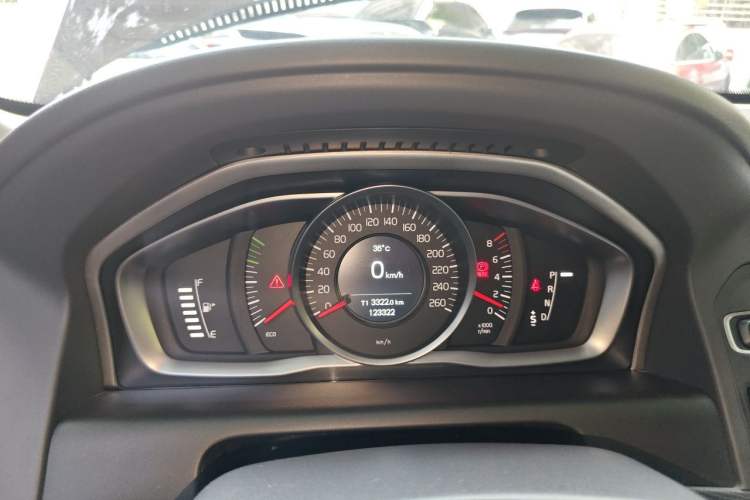 Used Volvo XC60 2016 T5 Smart Version Instrument Cluster