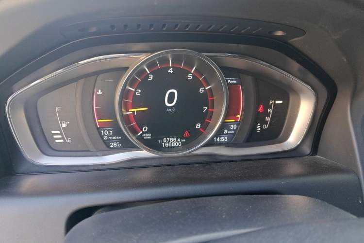 Used Volvo XC60 2016 T5 AWD Smart Drive Edition Instrument Cluster