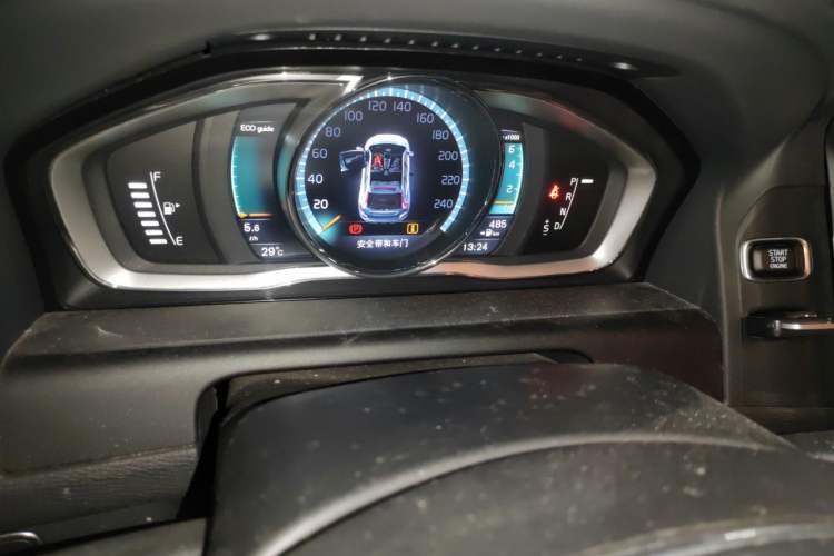 Used Volvo XC60 2016 T5 Smart Version Instrument Cluster