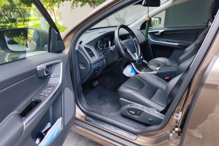 Used Volvo XC60 2016 T5 AWD Zhiyuan Edition Interior 3
