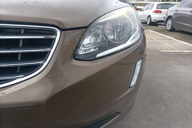 Used Volvo XC60 2016 T5 Smart Drive Edition Left Front Headlight