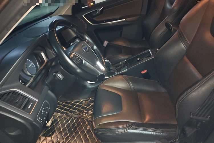 Used Volvo XC60 2016 T5 Smart Version Left Front Seat