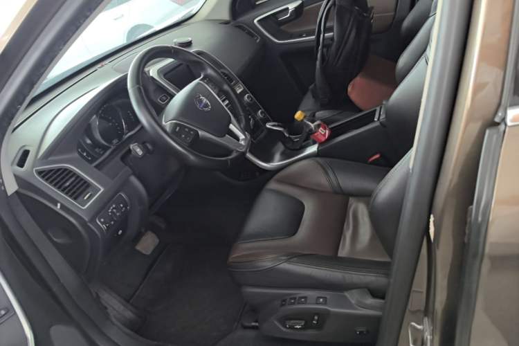 Used Volvo XC60 2016 T5 Smart Version Left Front Seat