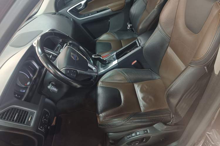 Used Volvo XC60 2016 T5 Smart Version Left Front Seat
