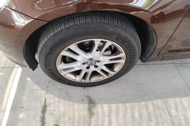 Used Volvo XC60 2016 T5 Smart Upgrade Model Left Front Wheel Hub